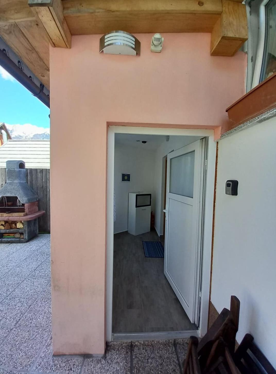 Apartmaji Slatenik 보베츠 외부 사진