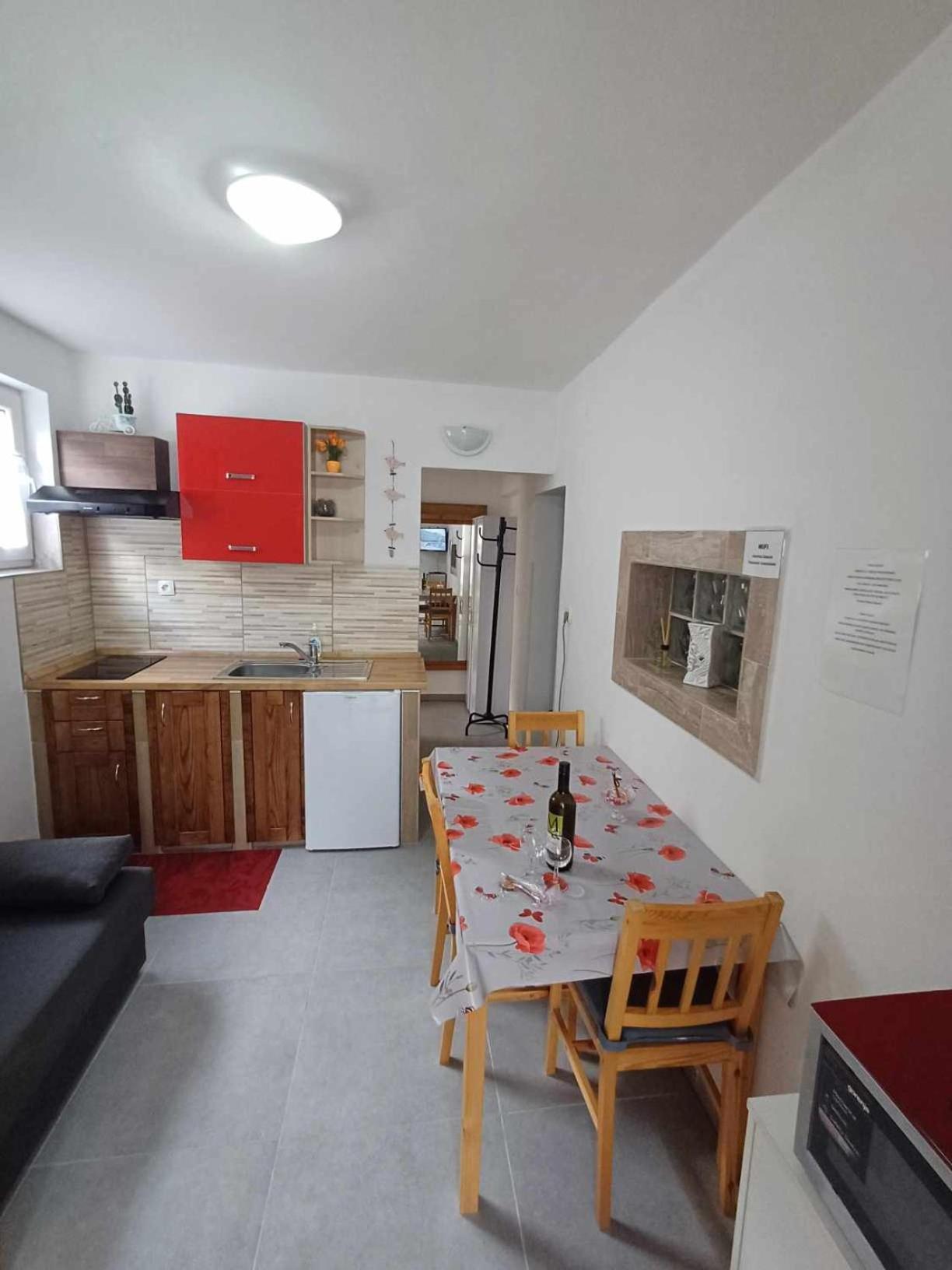 Apartmaji Slatenik 보베츠 외부 사진