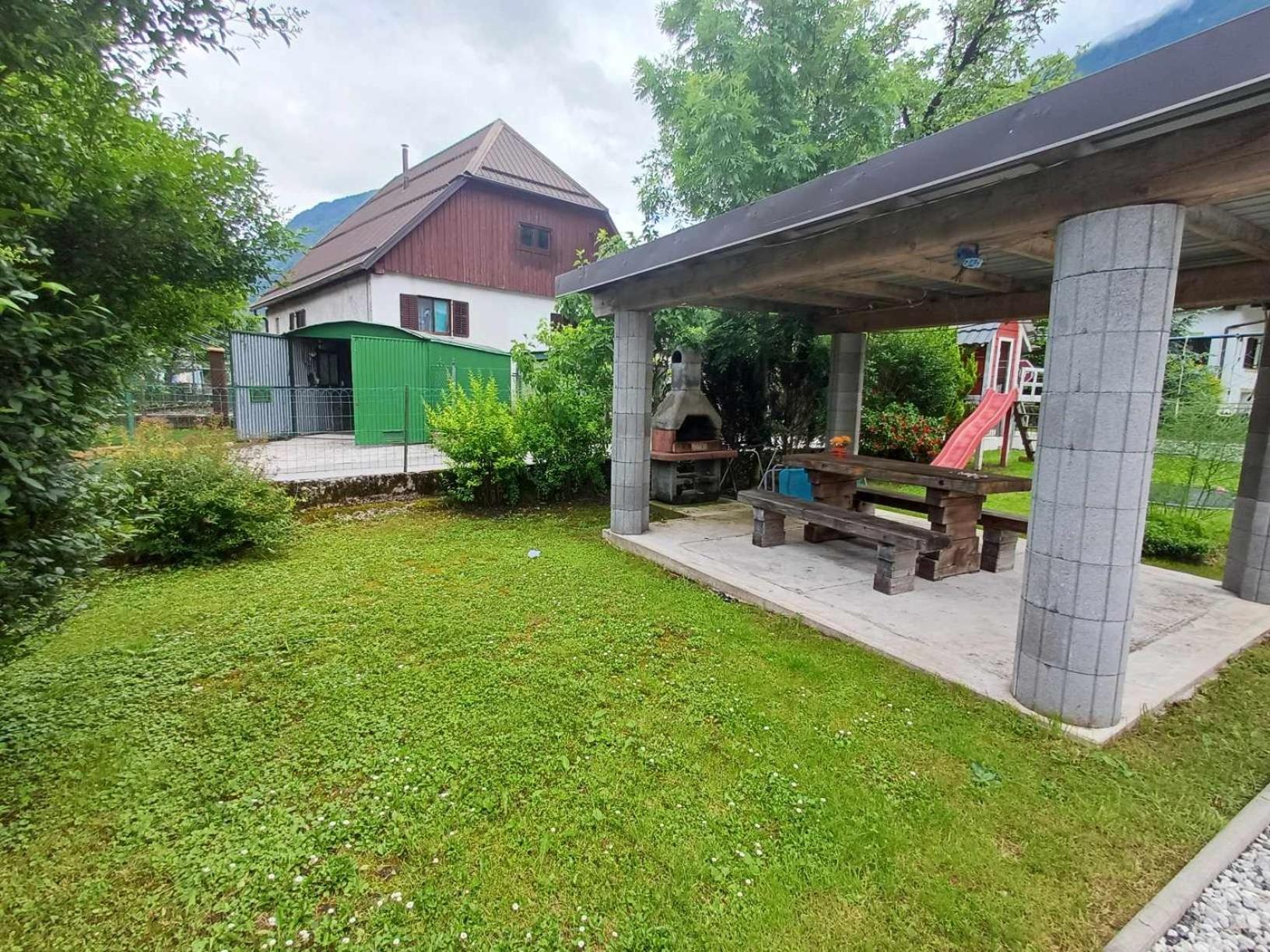 Apartmaji Slatenik 보베츠 외부 사진