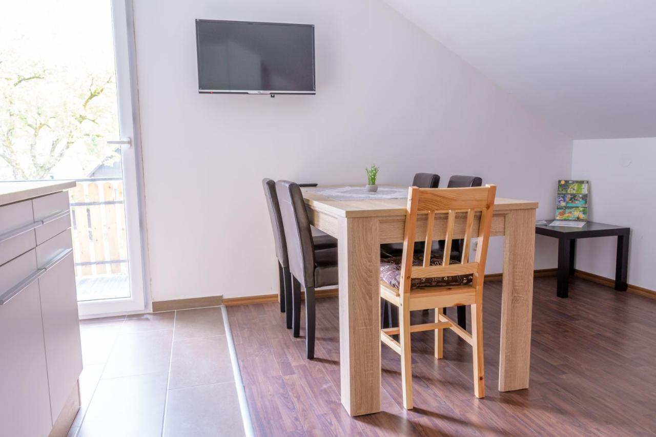 Apartmaji Slatenik 보베츠 외부 사진